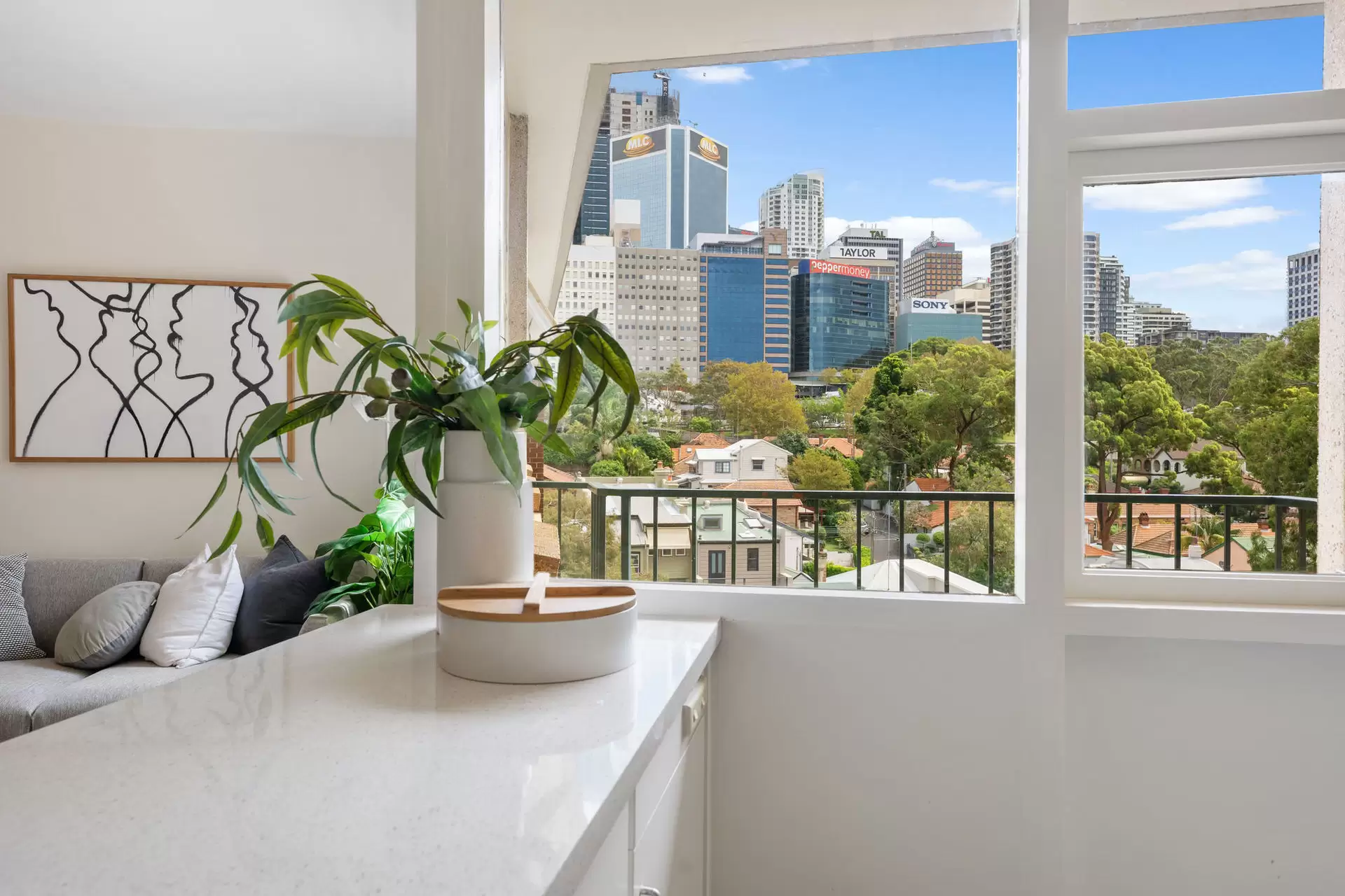 608/22 Doris Street, North Sydney Sold by James Avenue - image 1