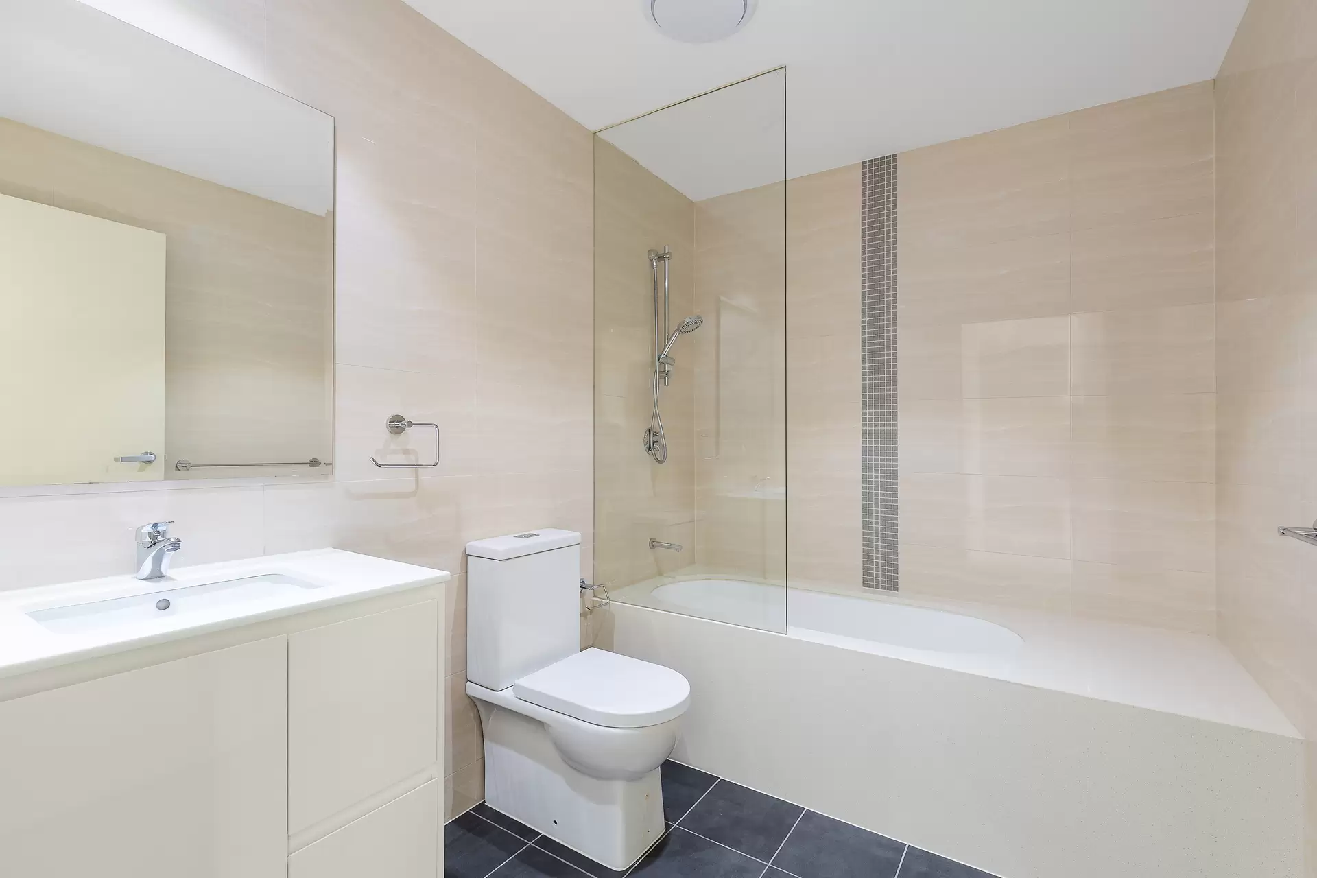639/4 Nipper Street, Homebush Sold by James Avenue - image 1