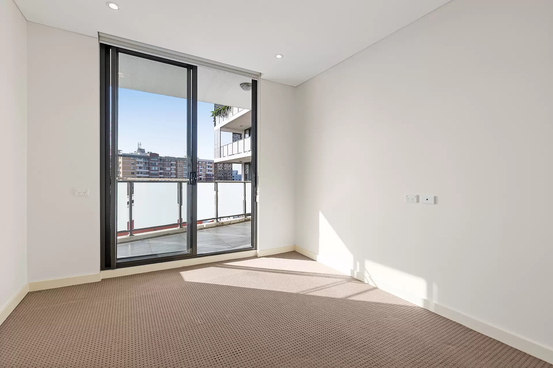 639/4 Nipper Street, Homebush Sold by James Avenue - image 1