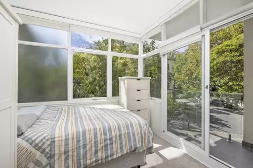12/2 Parkes Street, Kirribilli Leased by James Avenue