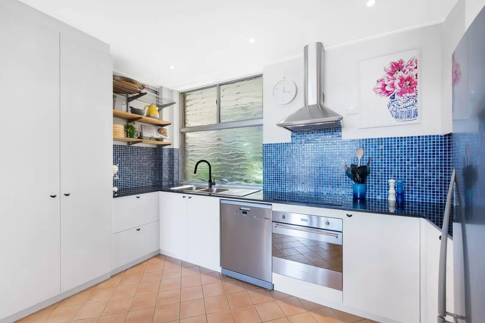 6/15 Queen Street, Mosman For Lease by James Avenue - image 1