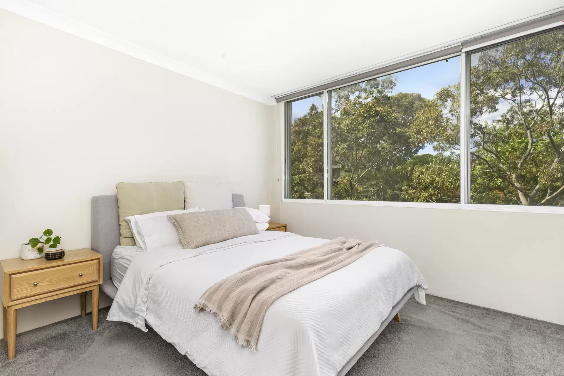 9/2-8 Gerard Street, Cremorne Sold by James Avenue - image 1
