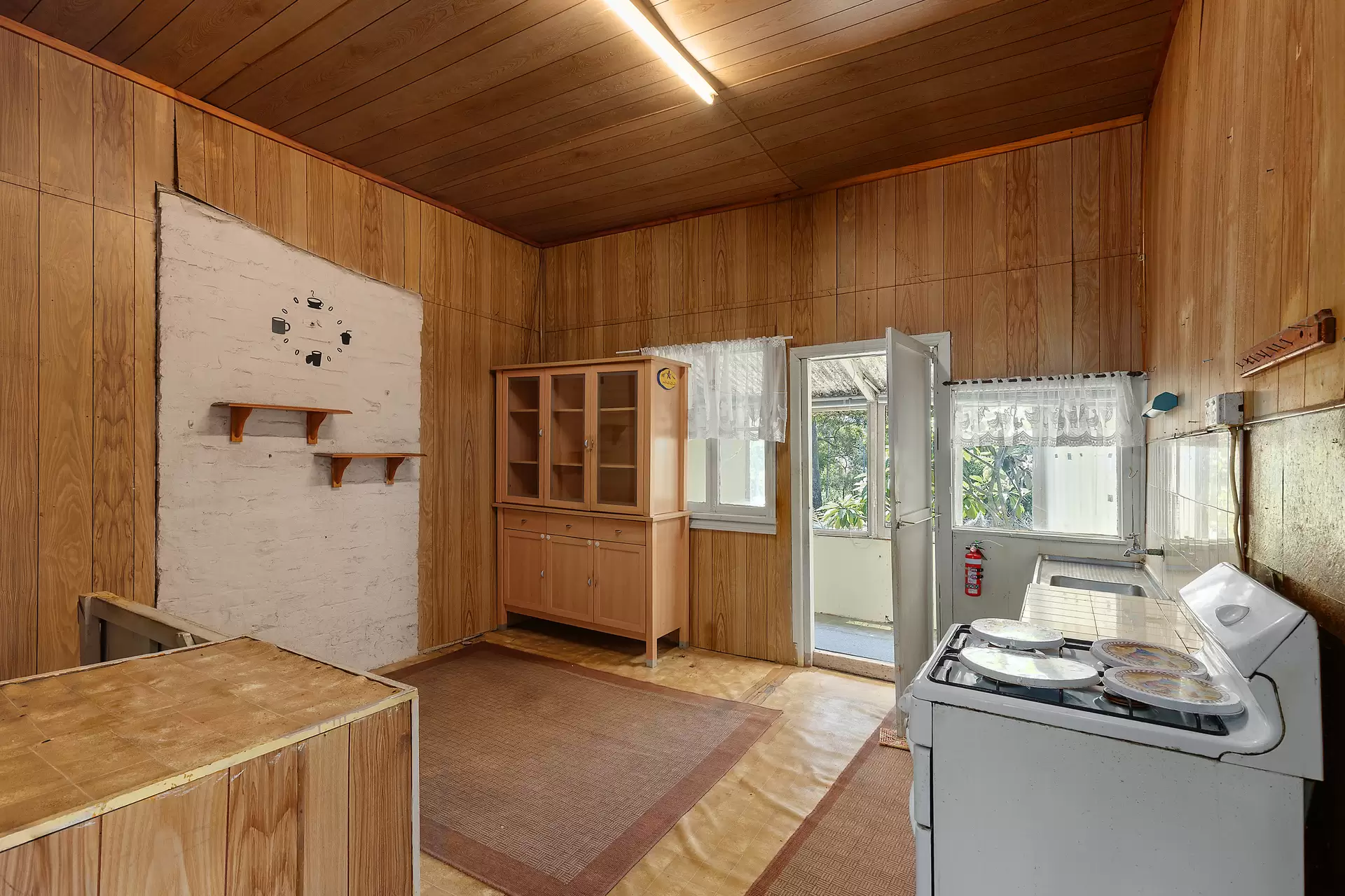 62 Bank Street, North Sydney Sold by James Avenue - image 1