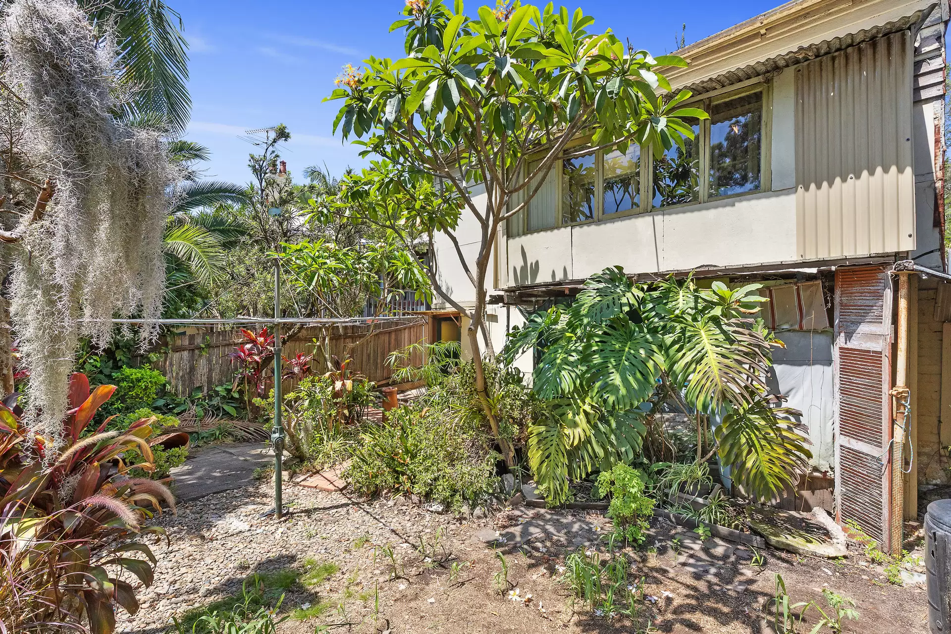 62 Bank Street, North Sydney Sold by James Avenue - image 1