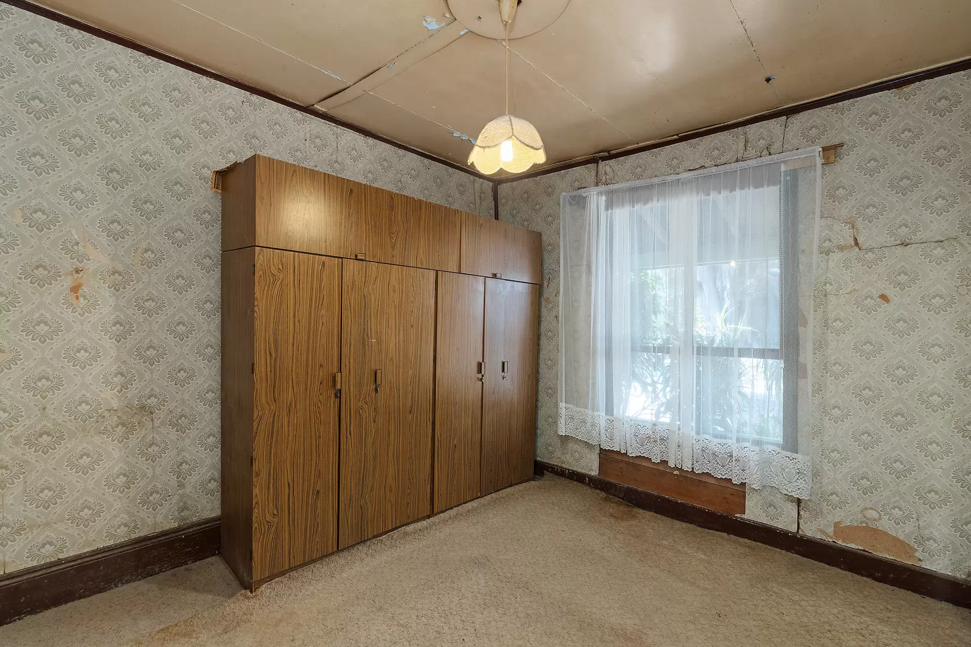 62 Bank Street, North Sydney Sold by James Avenue - image 1