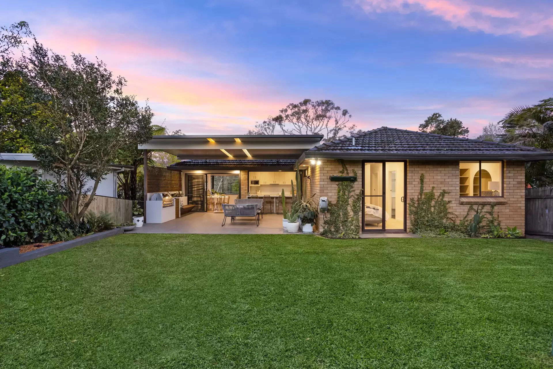 7 Pinaroo Place, Gymea Bay For Lease by James Avenue - image 1