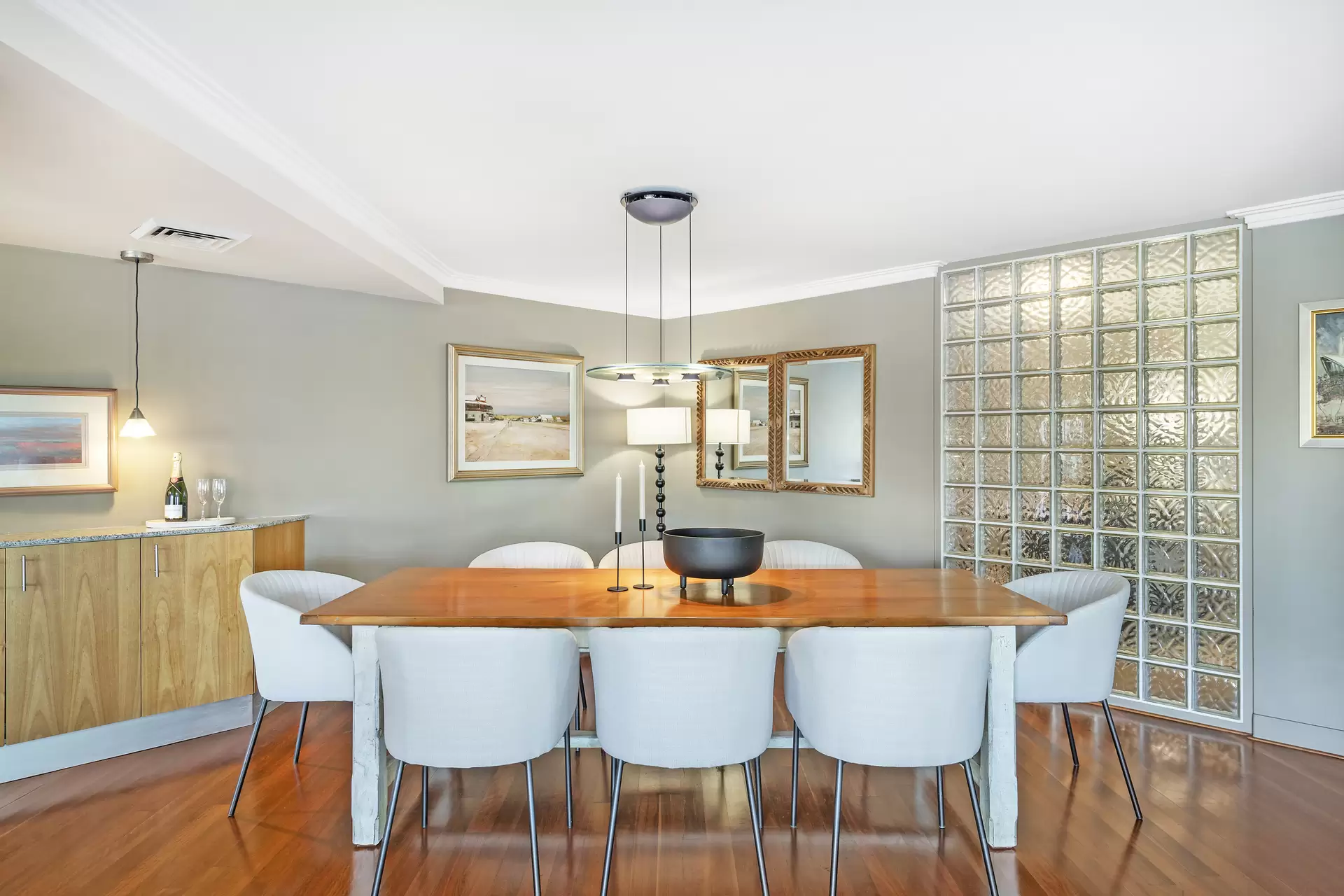 12/1 East Crescent Street, McMahons Point Auction by James Avenue - image 1