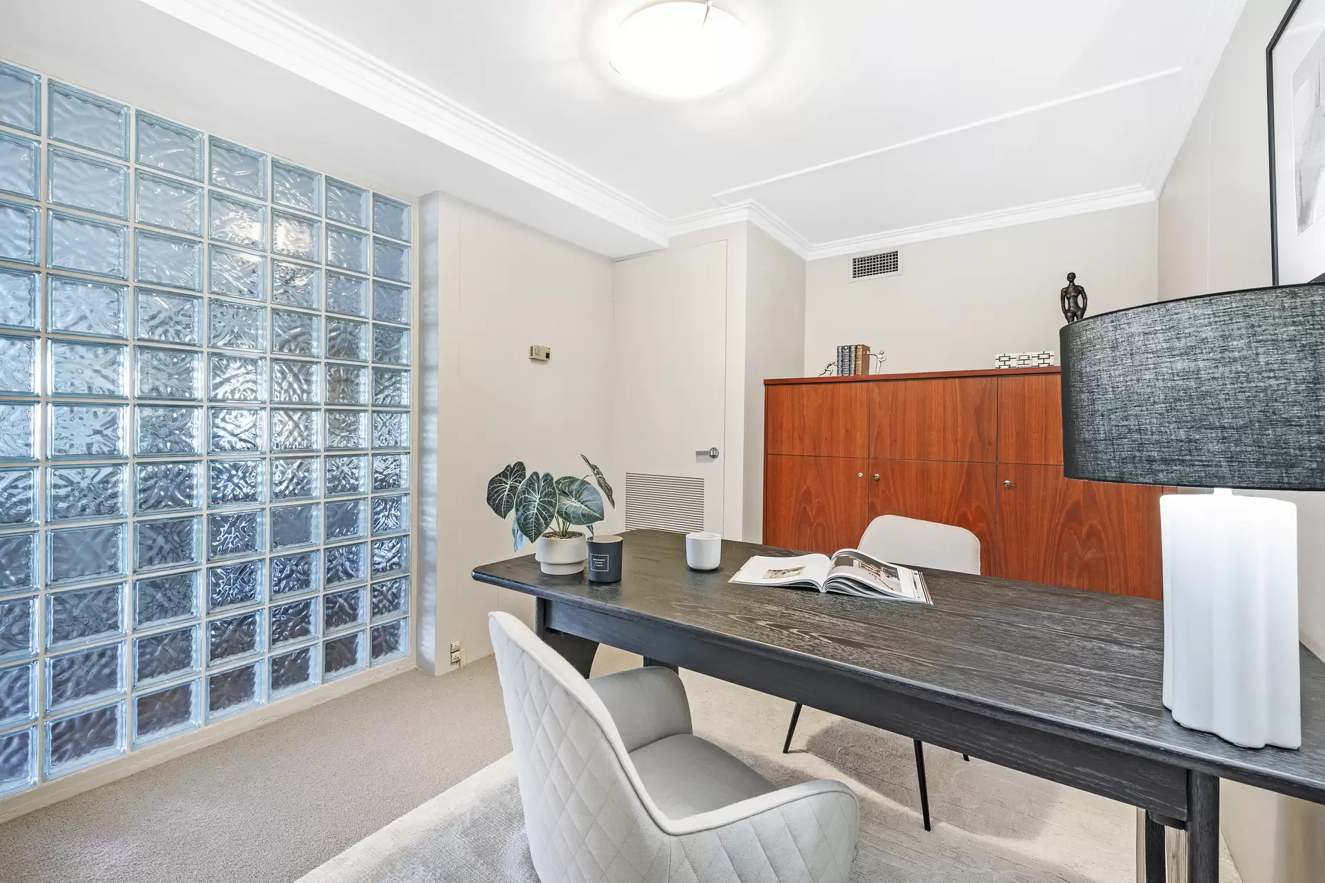 12/1 East Crescent Street, McMahons Point Auction by James Avenue - image 1