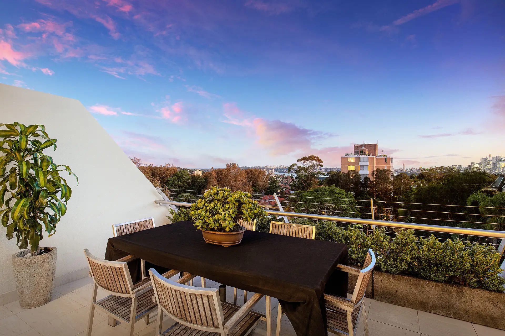 13/102 Spofforth Street, Cremorne Sold by James Avenue - image 1