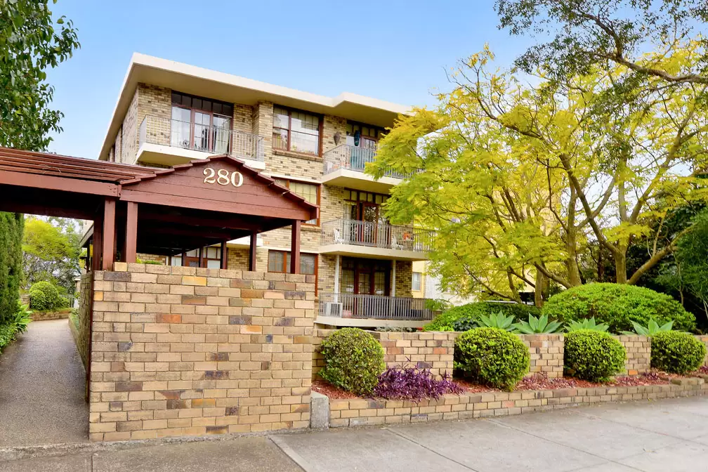 2/280 Pacific Highway, Greenwich Sold by James Avenue - image 1